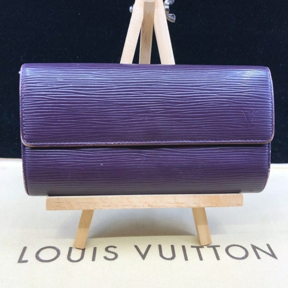 Louis Vuitton purple epi leather Sarah long wallet